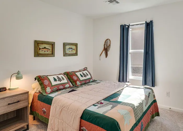 6 Mi To State Park: Newly Built In Benson! Holiday home Benson